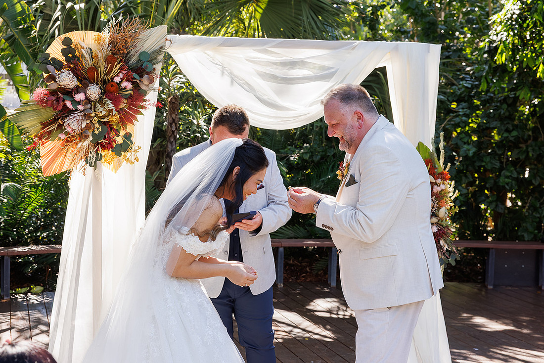 Perth Zoo Wedding - Kara and Matt