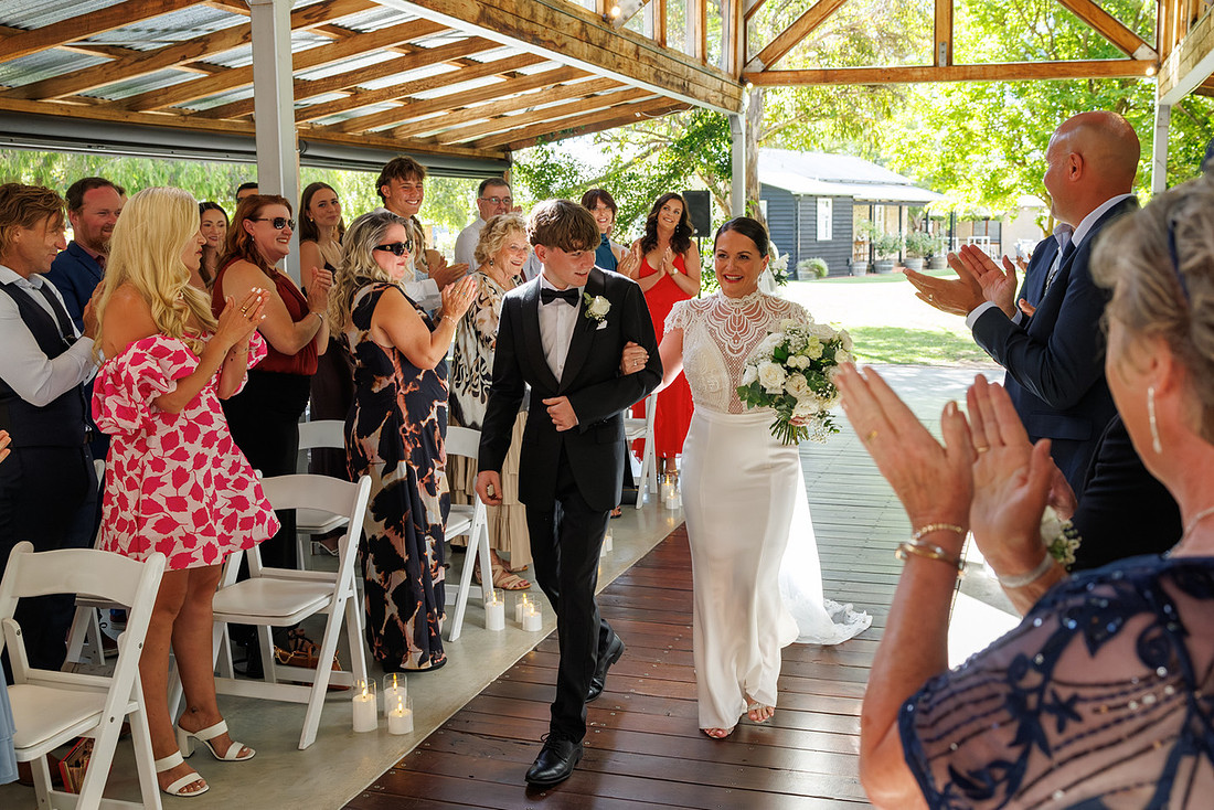 Kelly and Fergal - Old Broadwater Farm Wedding Photos