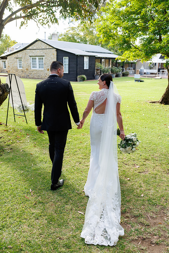 Kelly and Fergal - Old Broadwater Farm Wedding Photos