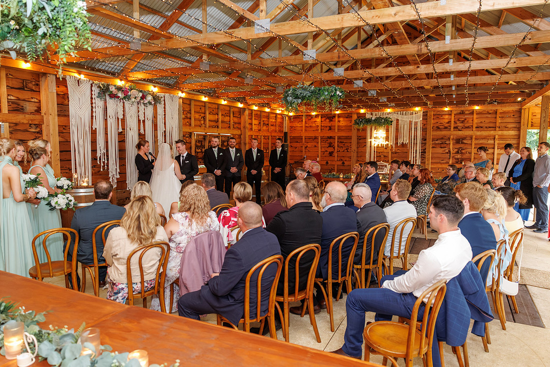 Madeleine and Daniel - Country Charm Weddings Photos