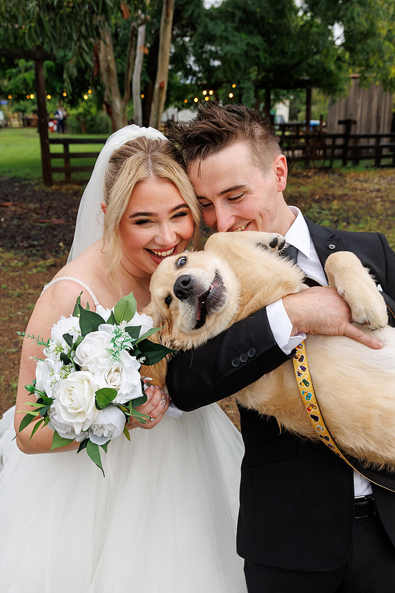 Madeleine and Daniel - Country Charm Weddings Photos