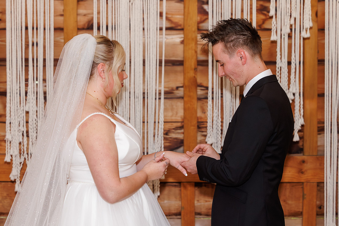 Madeleine and Daniel - Country Charm Weddings Photos