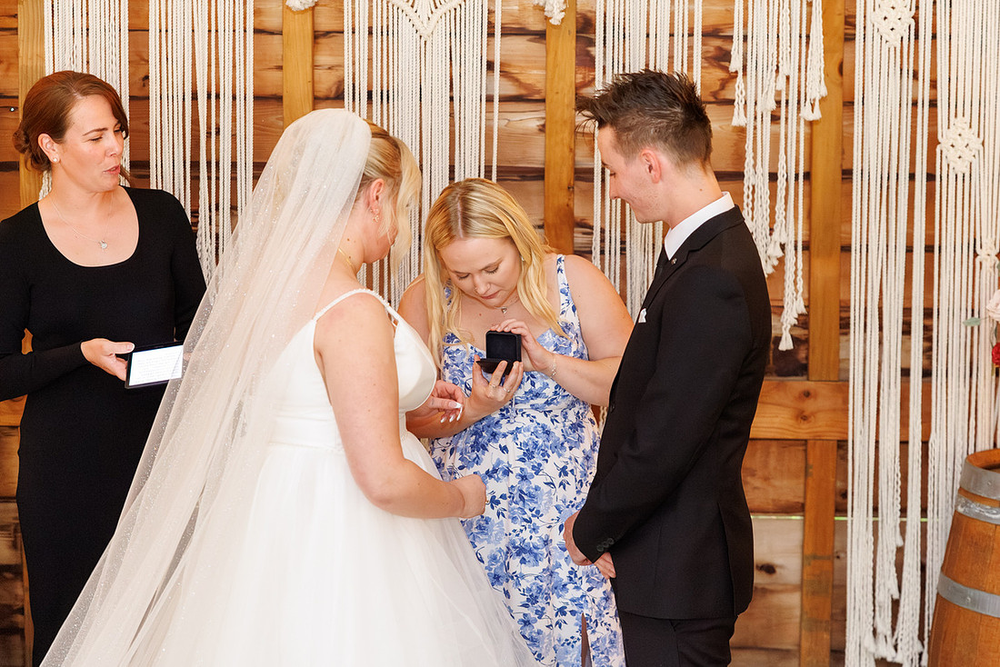 Madeleine and Daniel - Country Charm Weddings Photos