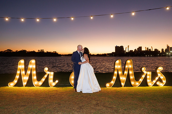 Perth Wedding Photographer - Sunset at Burswood on Swan